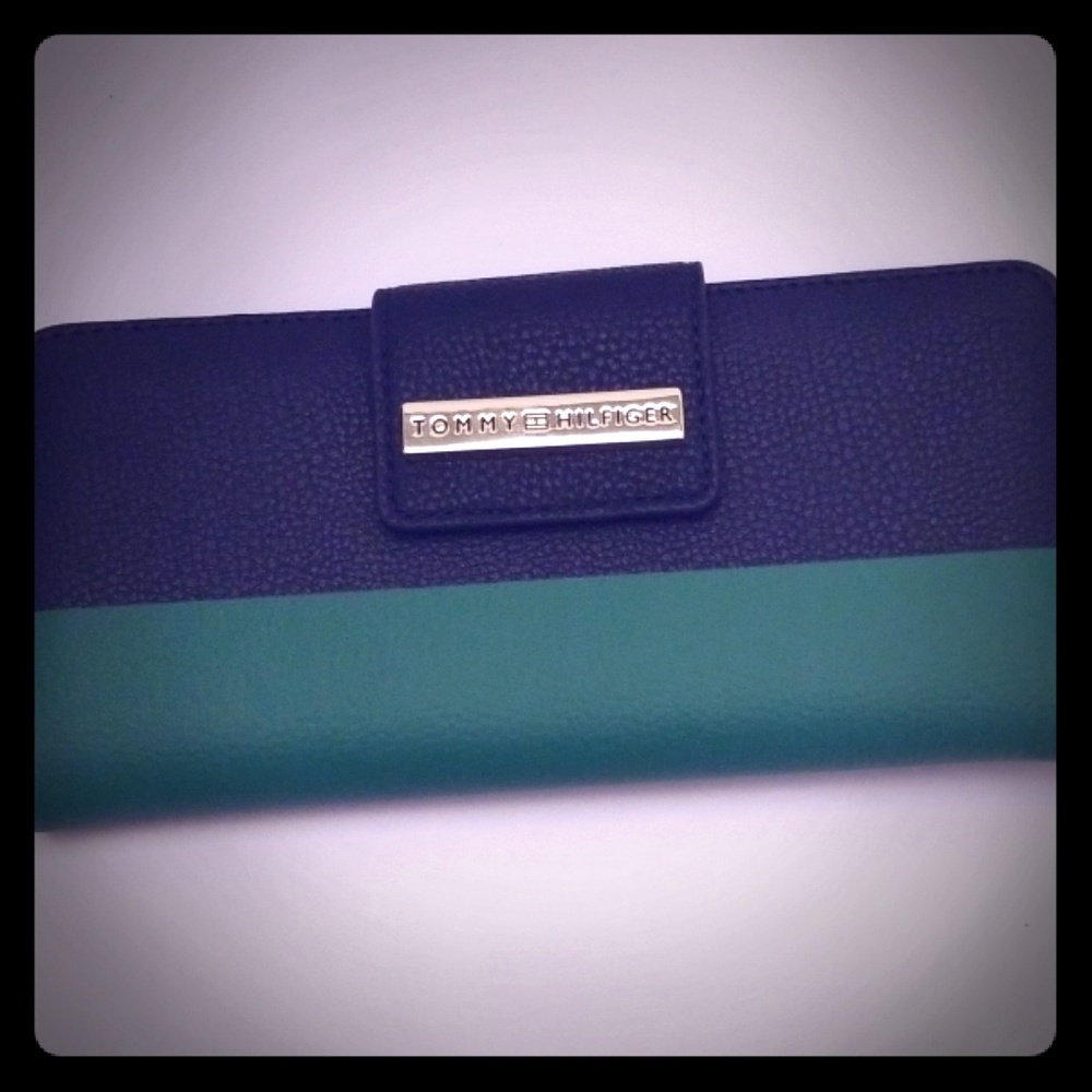 Tommy Hilfiger wallet blue and green NWT